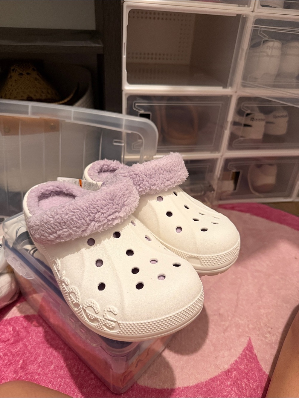 CROCS White Clog with Lavender Faux-Fur Lining